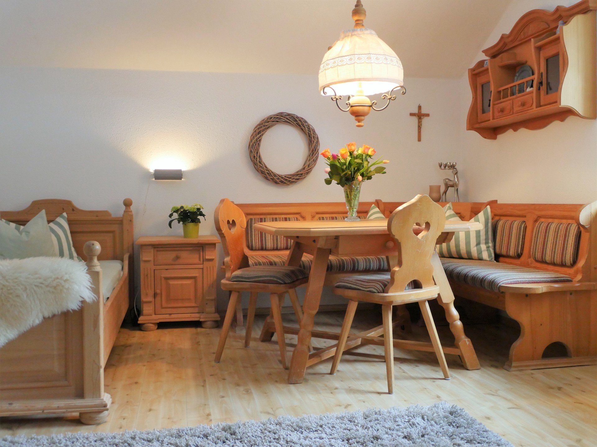 Wohnküche mit Schlafcouch